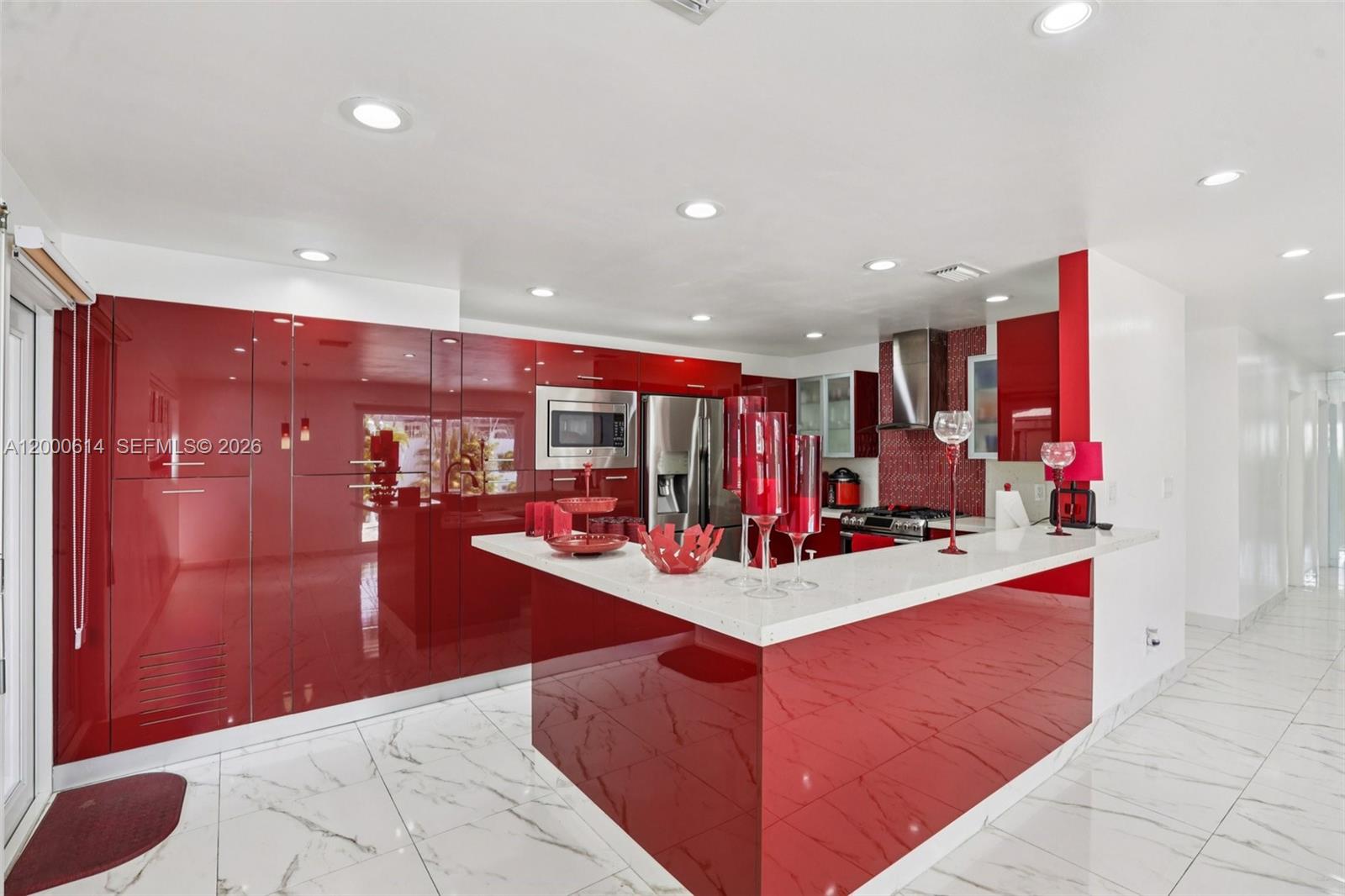 1900 Southwest 87th Court Miami, FL 33165 - Photo 10 of 44