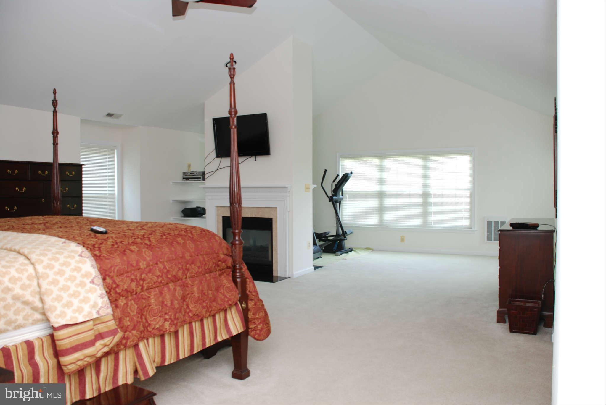 1430 Atwood Road Silver Spring, MD 20906 - Photo 17 of 29 Bedroom (Master)