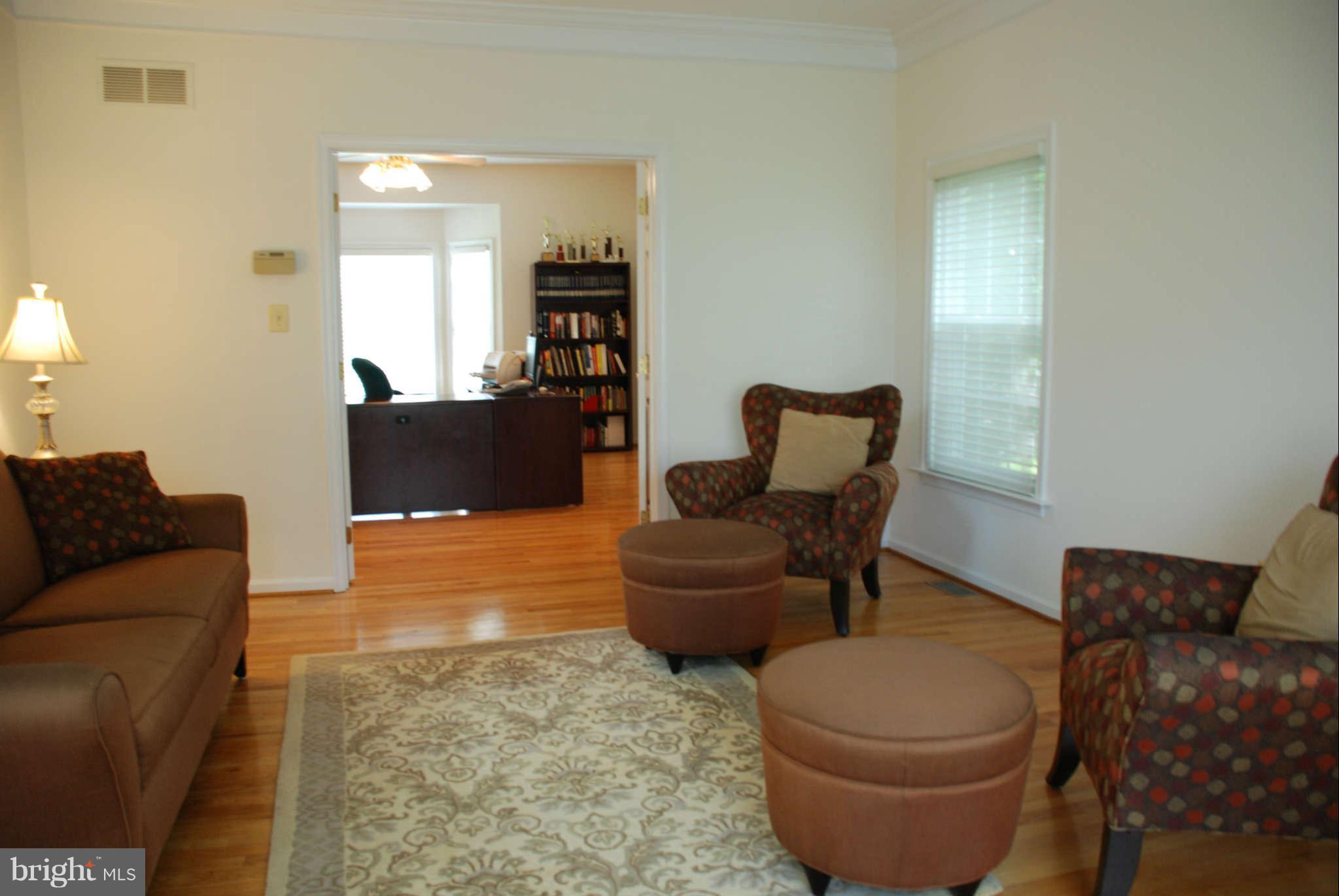 1430 Atwood Road Silver Spring, MD 20906 - Photo 9 of 29 Living Room