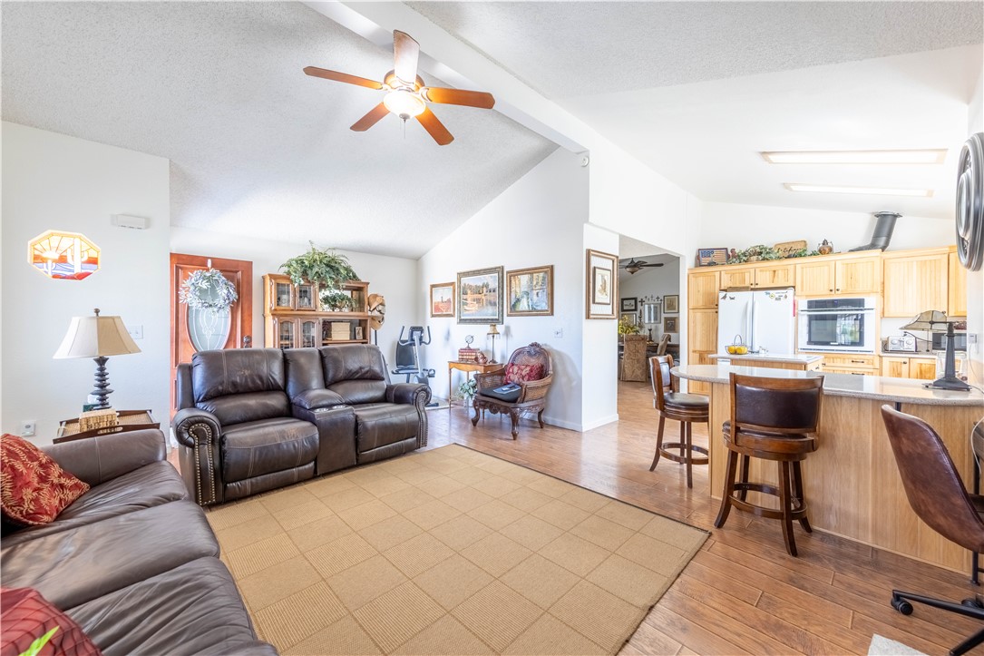 2430 South Ridge Avenue Bullhead City, AZ 86429 - Photo 4 of 57