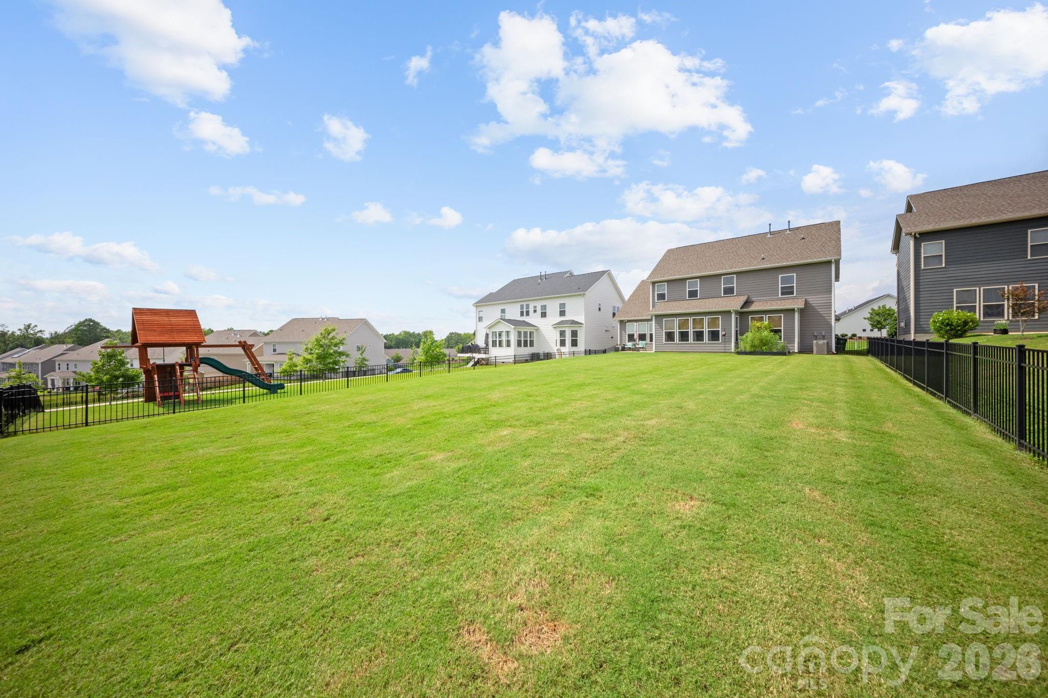 16139 Tulloch Road Charlotte, NC 28278 - Photo 12 of 41 Gallery Image 12