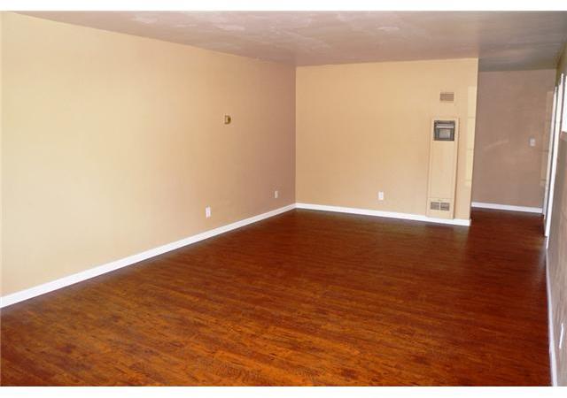 10480 Del Rio Road Spring Valley, CA 91978 - Photo 10 of 17 Family room