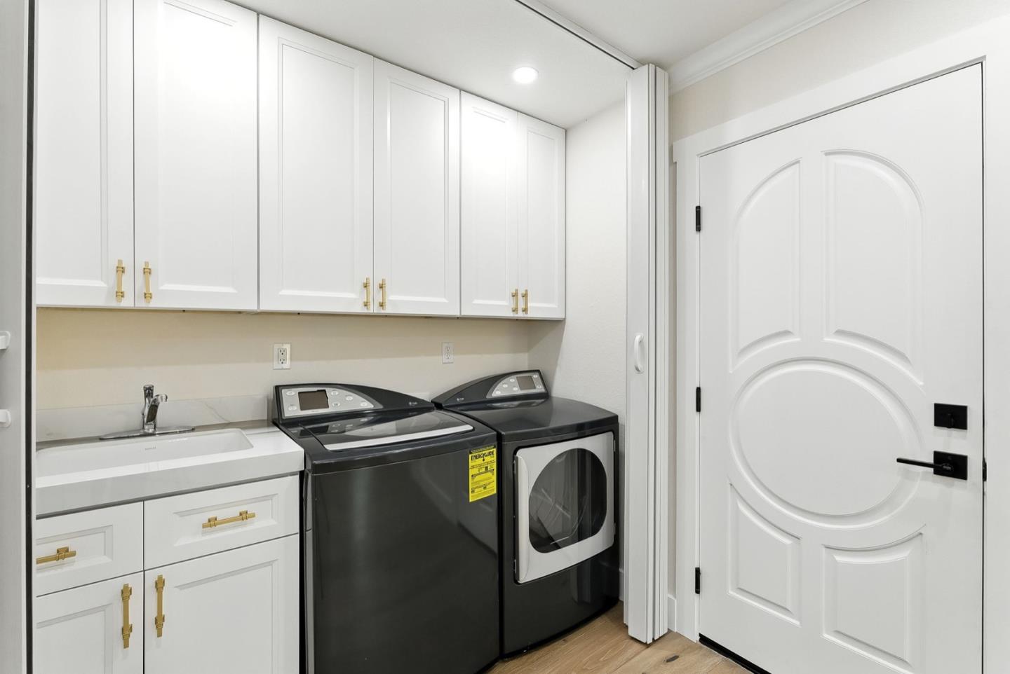 5701 Lewis Way Concord, CA 94521 - Photo 30 of 54 a utility room with dryer and washer