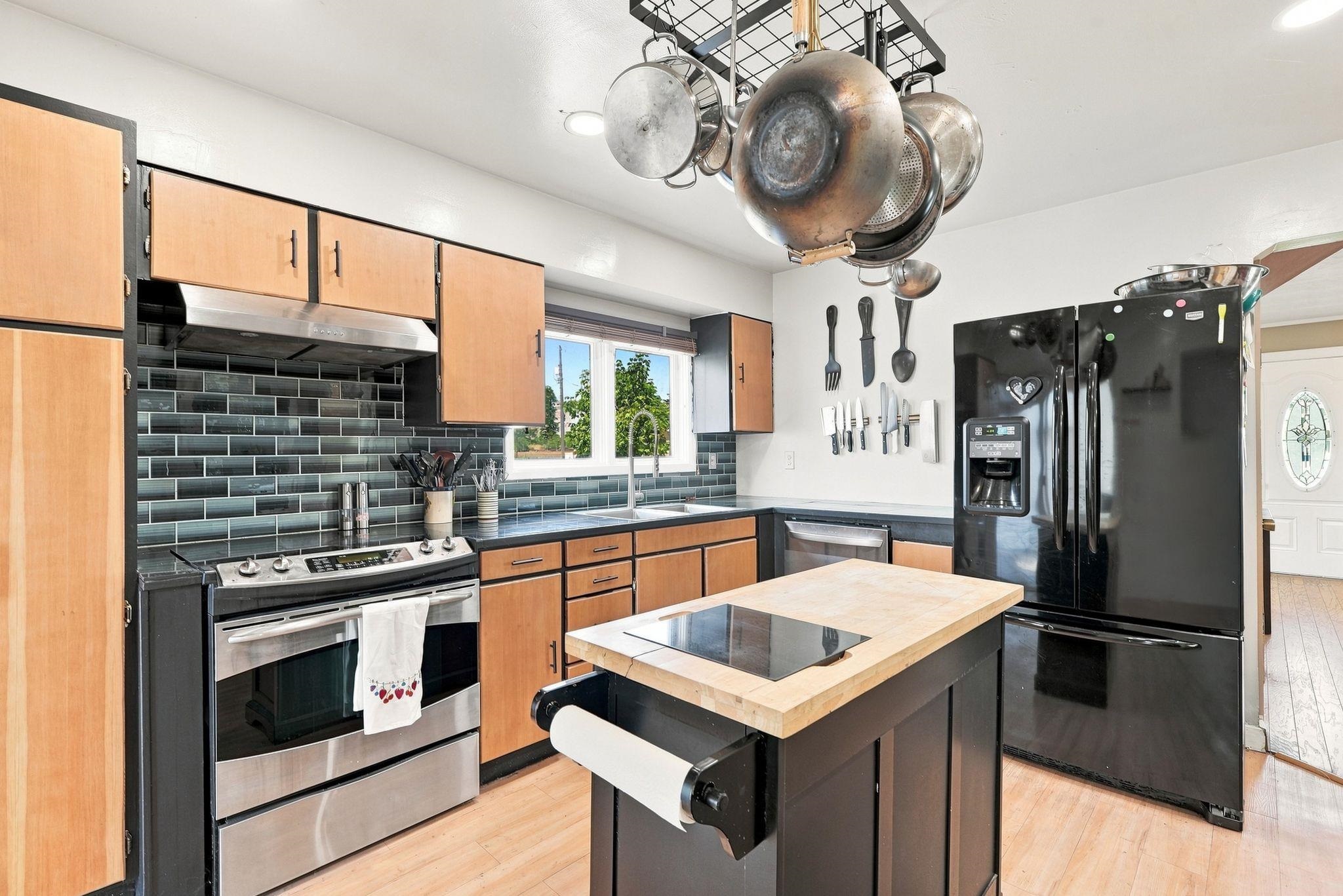 502 South Chronicle Road Spokane Valley, WA 99212 - Photo 4 of 37 Gallery Image 4