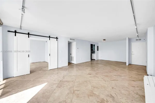 $5,300 | 11 Island Avenue, Unit 1105, Miami Beach, FL 33139
