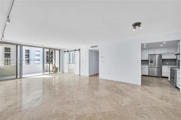 $5,300 | 11 Island Avenue, Unit 1105, Miami Beach, FL 33139