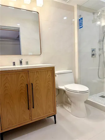 $5,300 | 11 Island Avenue, Unit 1105, Miami Beach, FL 33139