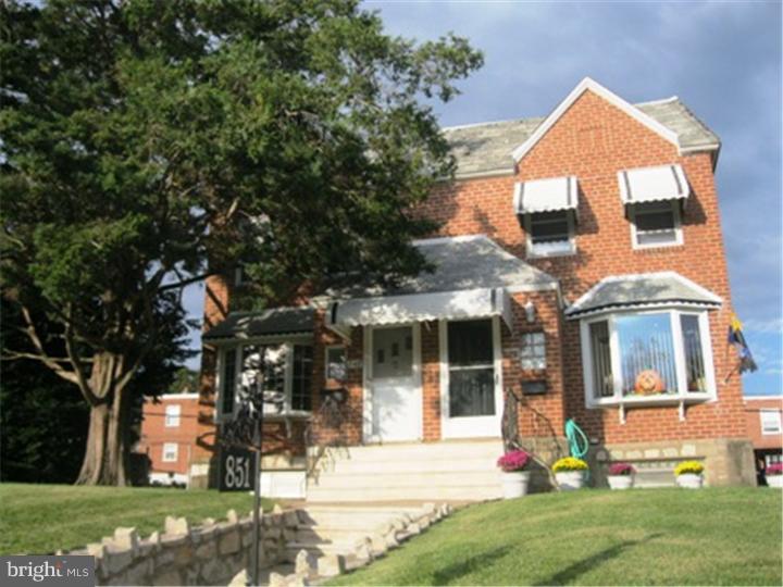 849 Medway Road Philadelphia, PA 19115 - Photo 3 of 20