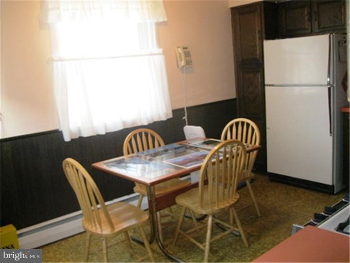 849 Medway Road Philadelphia, PA 19115 - Photo 9 of 20