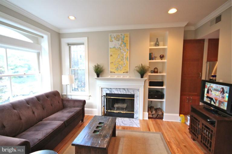 1807 California Street Northwest, Unit 101 Washington, DC 20009 - Photo 12 of 27 Living Room
