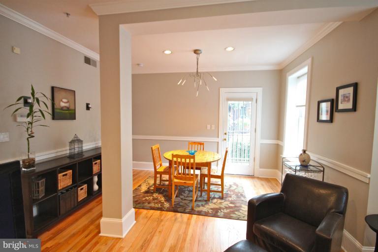 1807 California Street Northwest, Unit 101 Washington, DC 20009 - Photo 17 of 27 Dining Room
