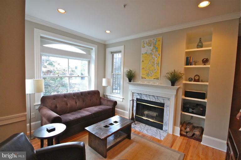 1807 California Street Northwest, Unit 101 Washington, DC 20009 - Photo 3 of 27 Living Room