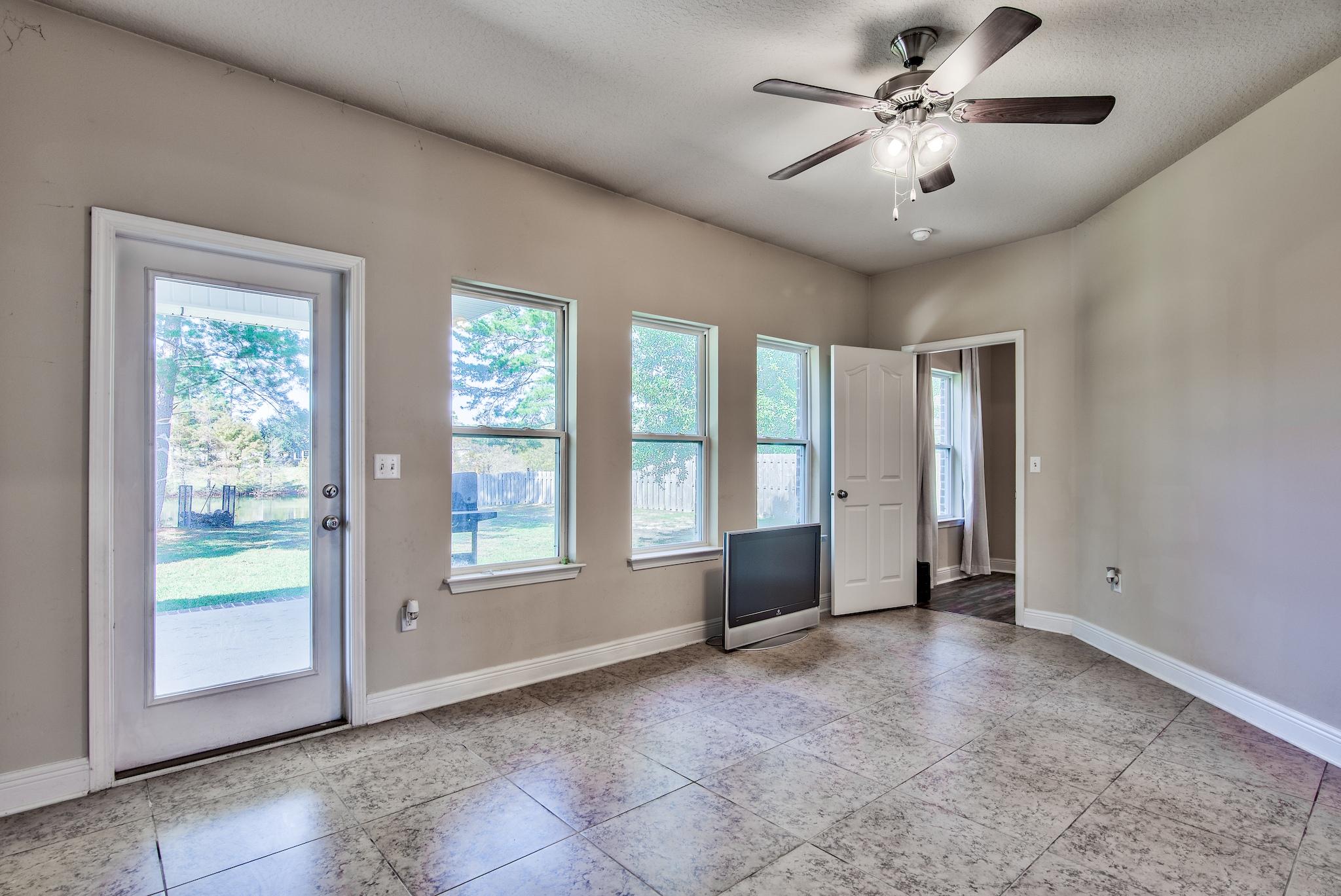 397 Mango Lane Freeport, FL 32439 - Photo 19 of 70 small_397 Mango Lane _29
