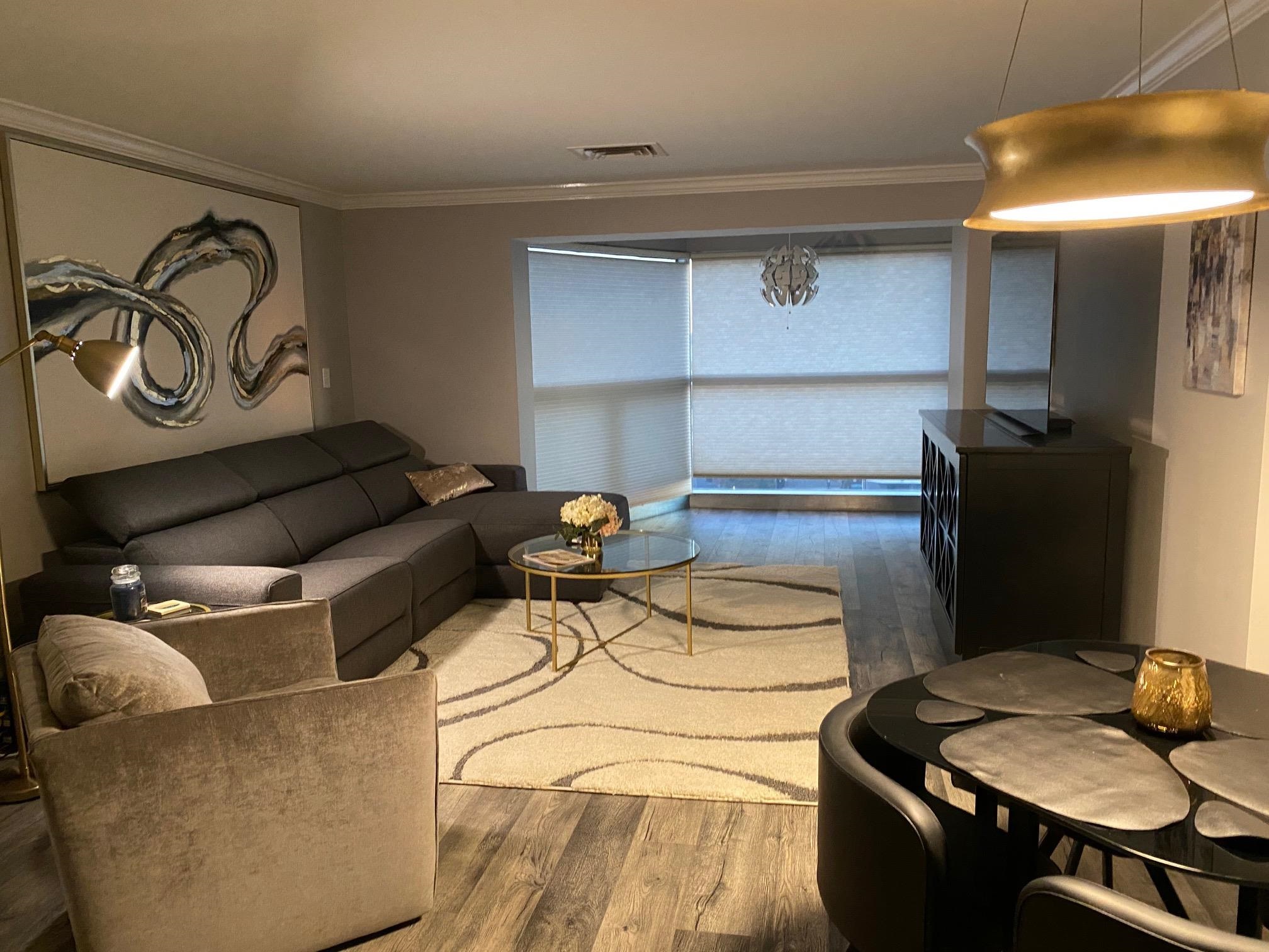 655 Riverside Drive, Unit 904B Memphis, TN 38103 - Photo 39 of 39 a kitchen with a refrigerator and a stove