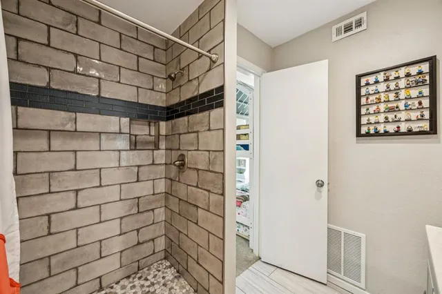 $1,900 | 7175 Fair Oaks Avenue, Unit 60, Dallas, TX 75231