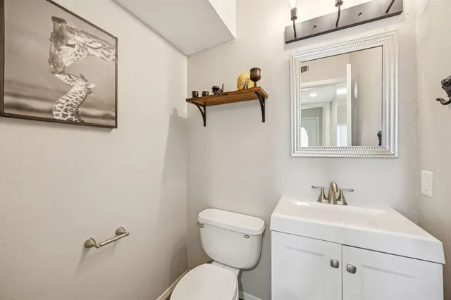 $1,900 | 7175 Fair Oaks Avenue, Unit 60, Dallas, TX 75231