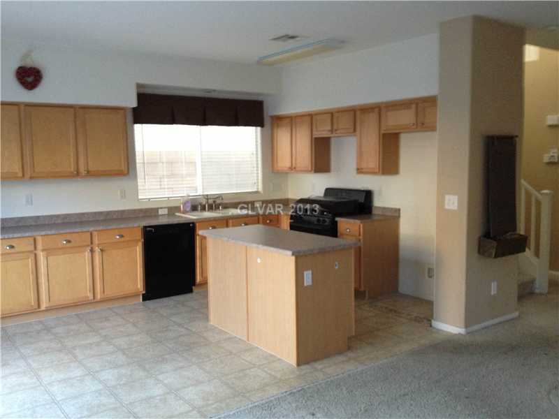 9468 Plover Falls Avenue Las Vegas, NV 89149 - Photo 2 of 10 Kitchen.