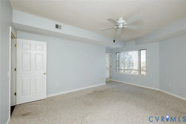 $219,900 | 301 Beacon Ridge Drive, Unit 304, Hopewell, VA 23860