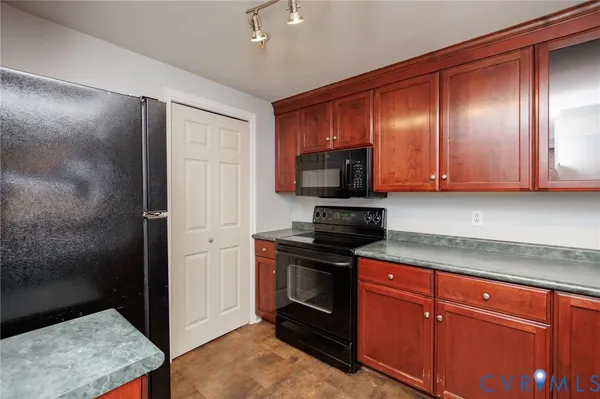 $219,900 | 301 Beacon Ridge Drive, Unit 304, Hopewell, VA 23860