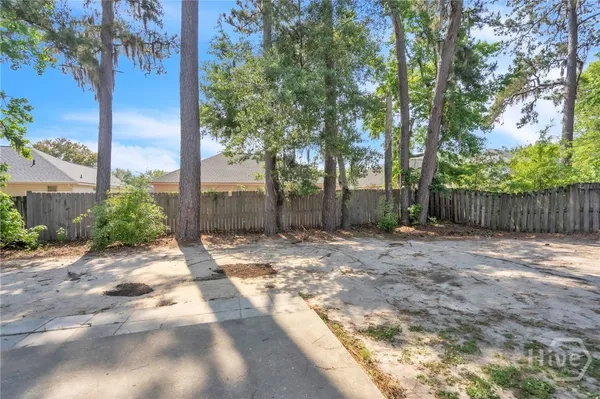 $2,300 | 175 Salt Landing Circle, Savannah, GA 31405