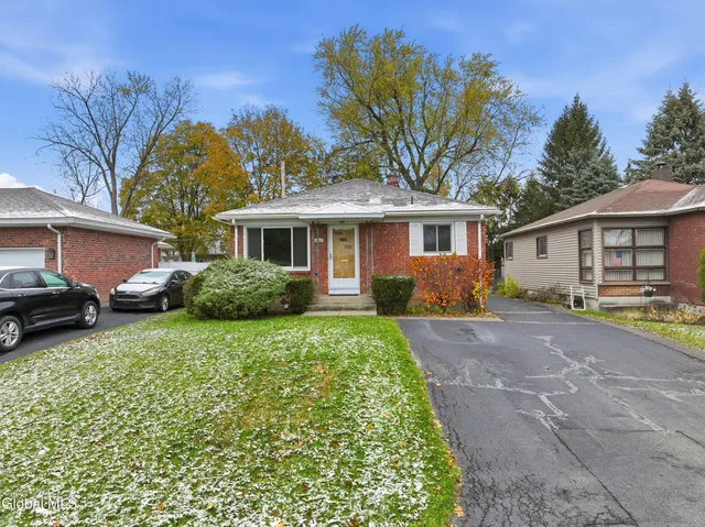 $259,999 | 133 Ramsey Place, Albany, NY 12209