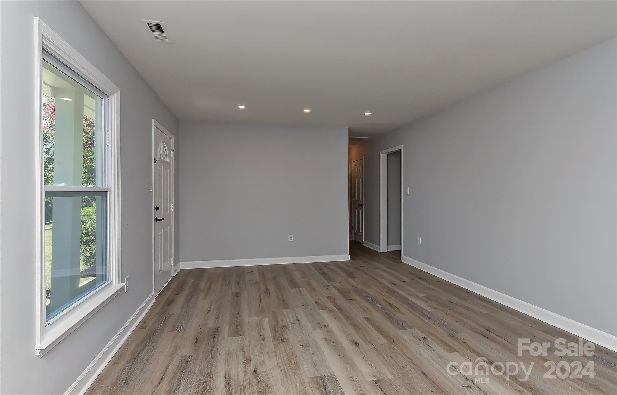 11125 Painted Tree Road Charlotte, NC 28226 - Photo 8 of 22 Gallery Image 8