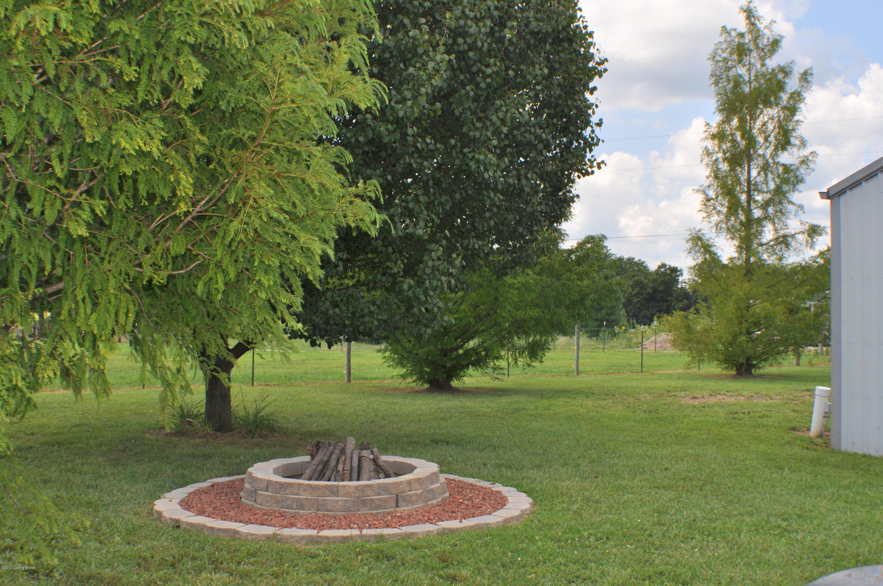 5295 Rhodelia Road Payneville, KY 40157 - Photo 25 of 33 DSC_0273
