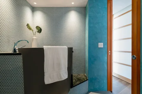 a view of a yard with a patio