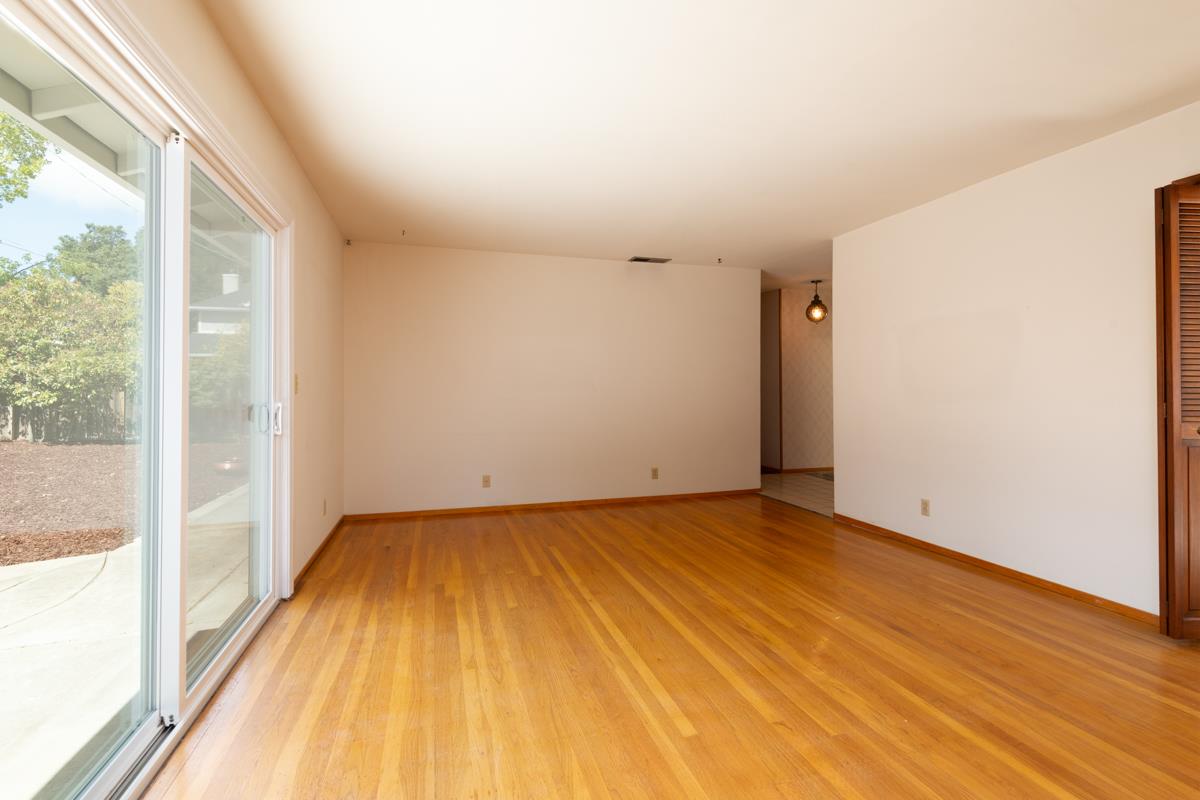7556 Bollinger Road Cupertino, CA 95014 - Photo 5 of 19 Gallery Image 5