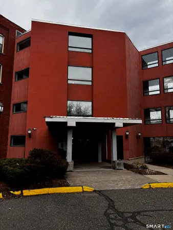 $1,750 | 222 Williams Street East, Unit 311, Glastonbury, CT 06033