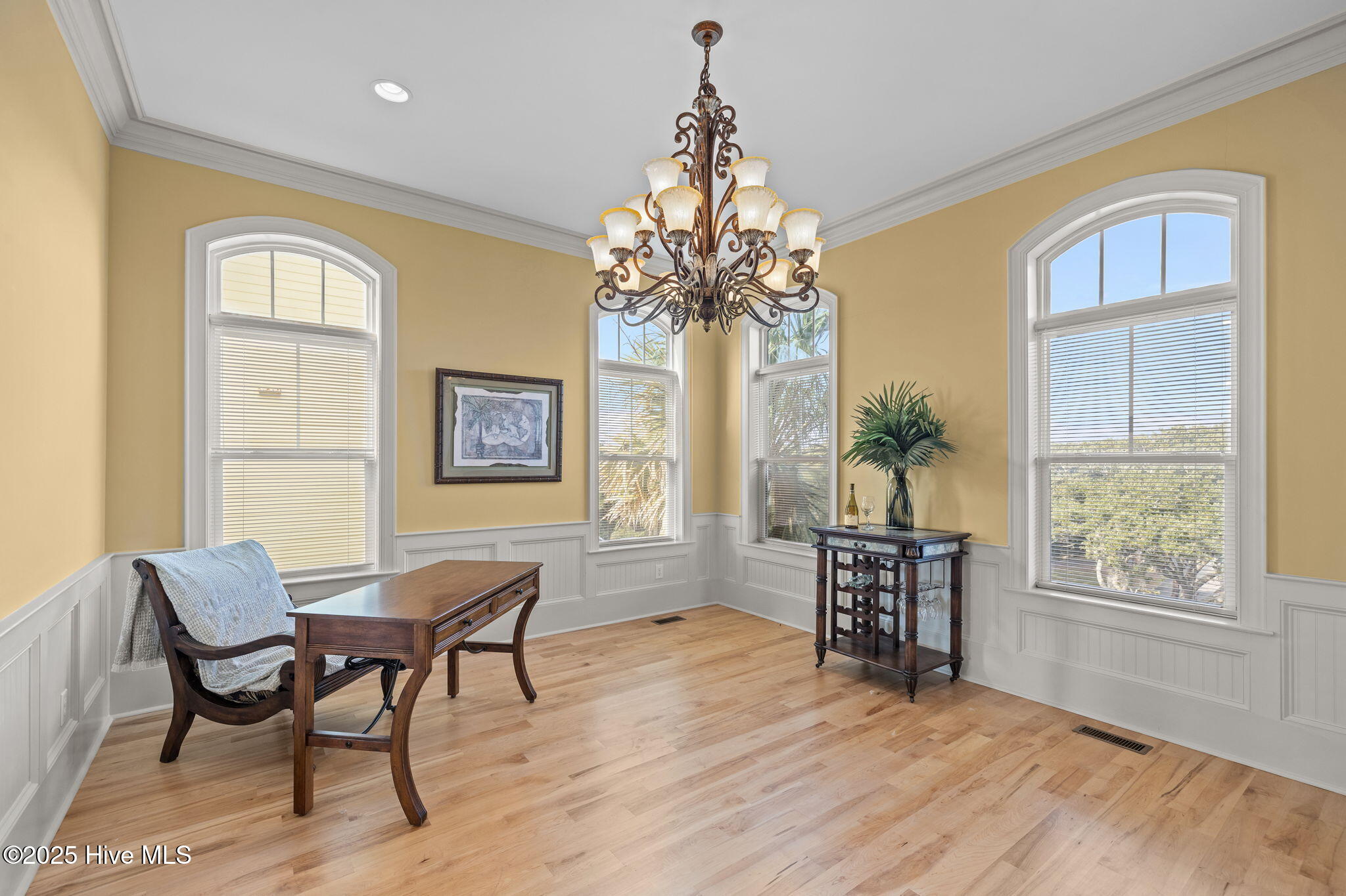 1101 West Fort Macon Road Atlantic Beach, NC 28512 - Photo 19 of 60 Dining Room