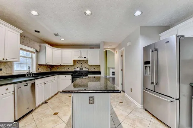 $2,300 | 2915 White Blossom Lane, Suwanee, GA 30024