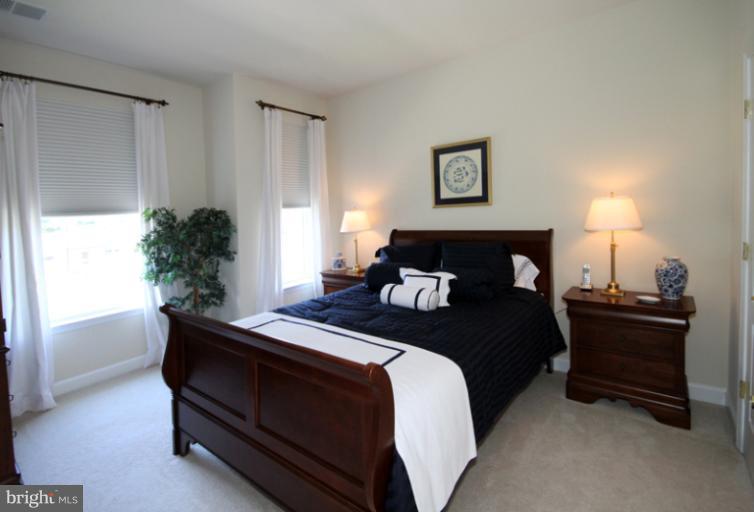 4513 Rhett Lane Fairfax, VA 22030 - Photo 23 of 30 Bedroom