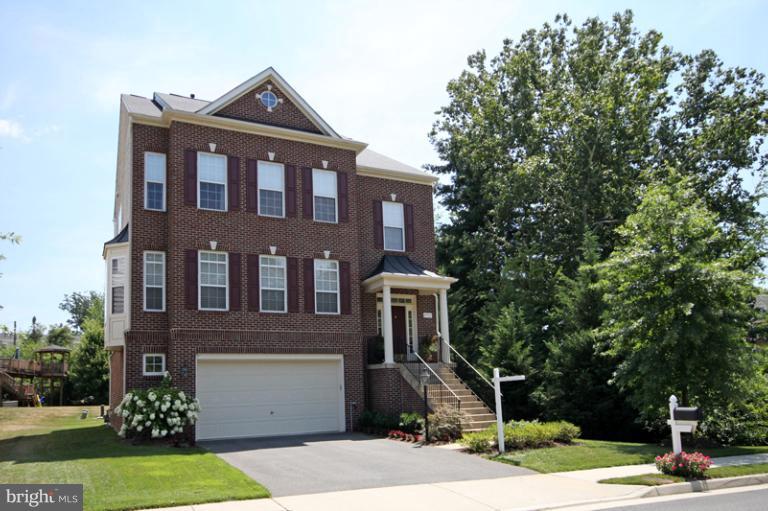 4513 Rhett Lane Fairfax, VA 22030 - Photo 30 of 30 Exterior (Front)