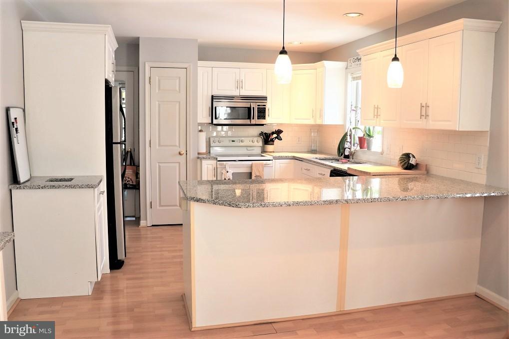 1117 Suffolk Drive Lititz, PA 17543 - Photo 15 of 47 Kitchen