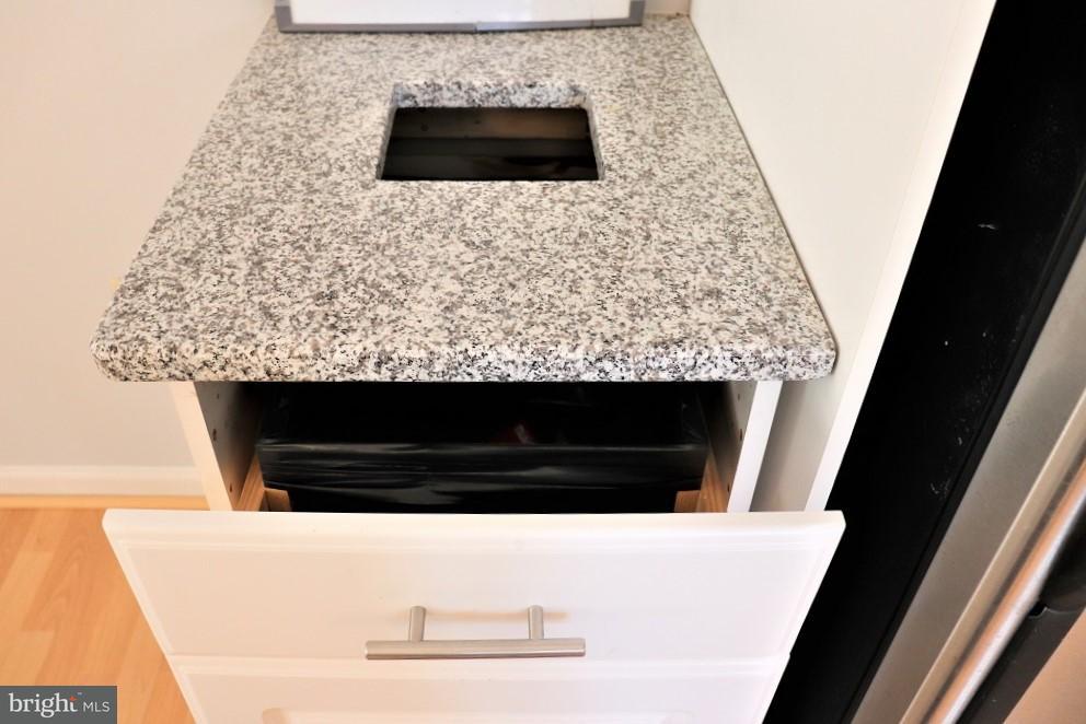 1117 Suffolk Drive Lititz, PA 17543 - Photo 16 of 47 Kitchen Details