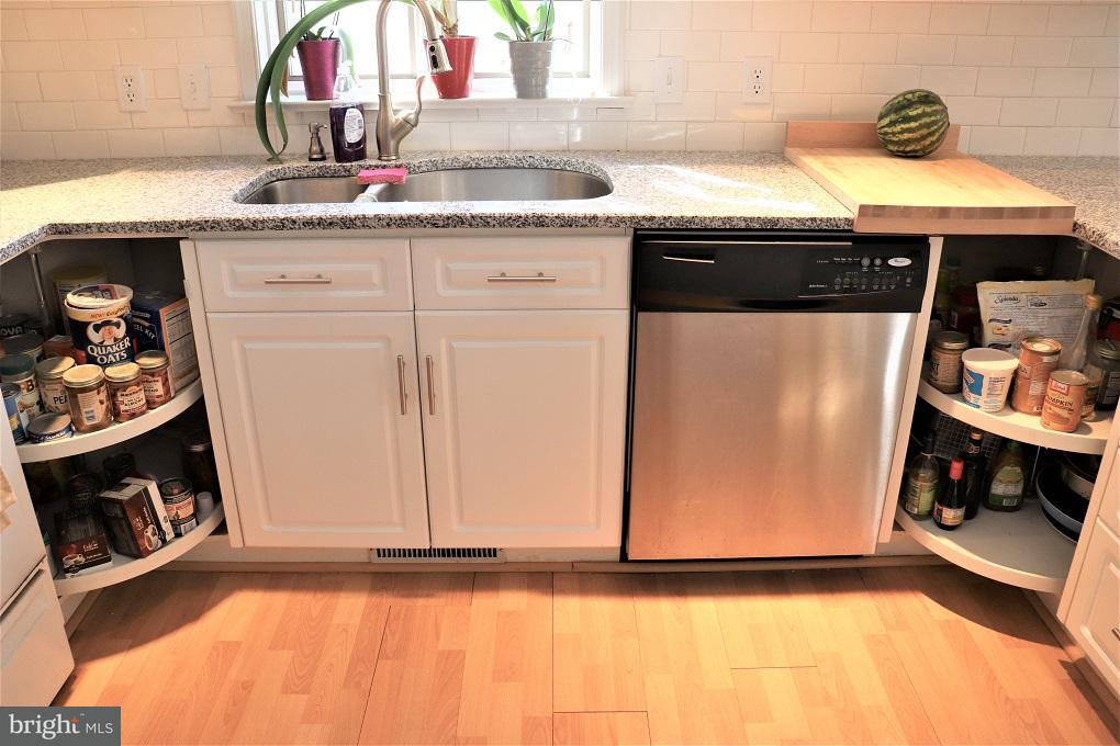 1117 Suffolk Drive Lititz, PA 17543 - Photo 20 of 47 Kitchen Details