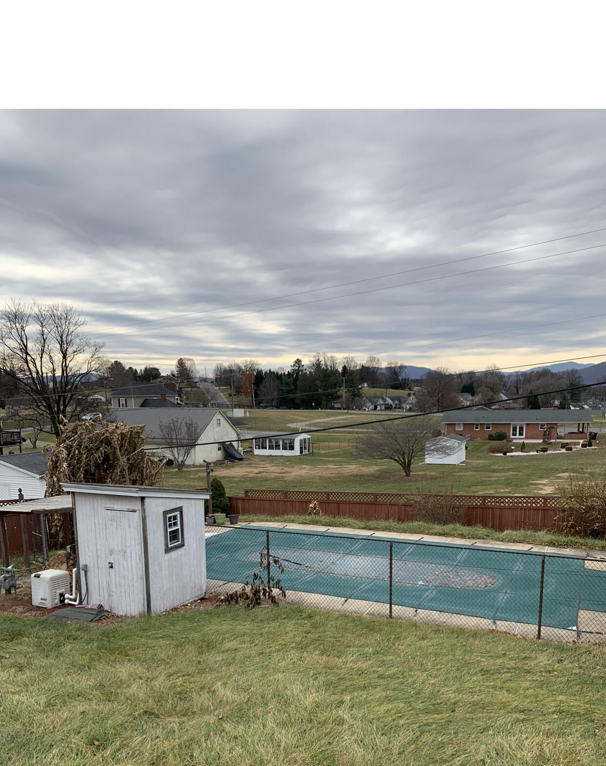 935 Olney Road Vinton, VA 24179 - Photo 2 of 2 a view of a terrace with skyline