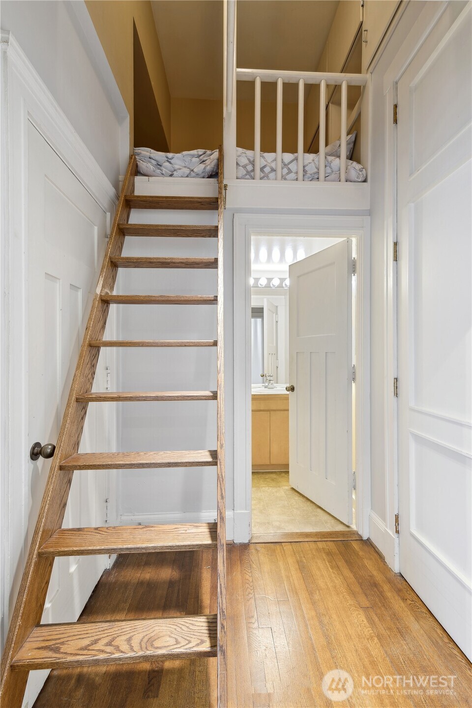 1519 3rd Avenue, Unit 801 Seattle, WA 98101 - Photo 15 of 24