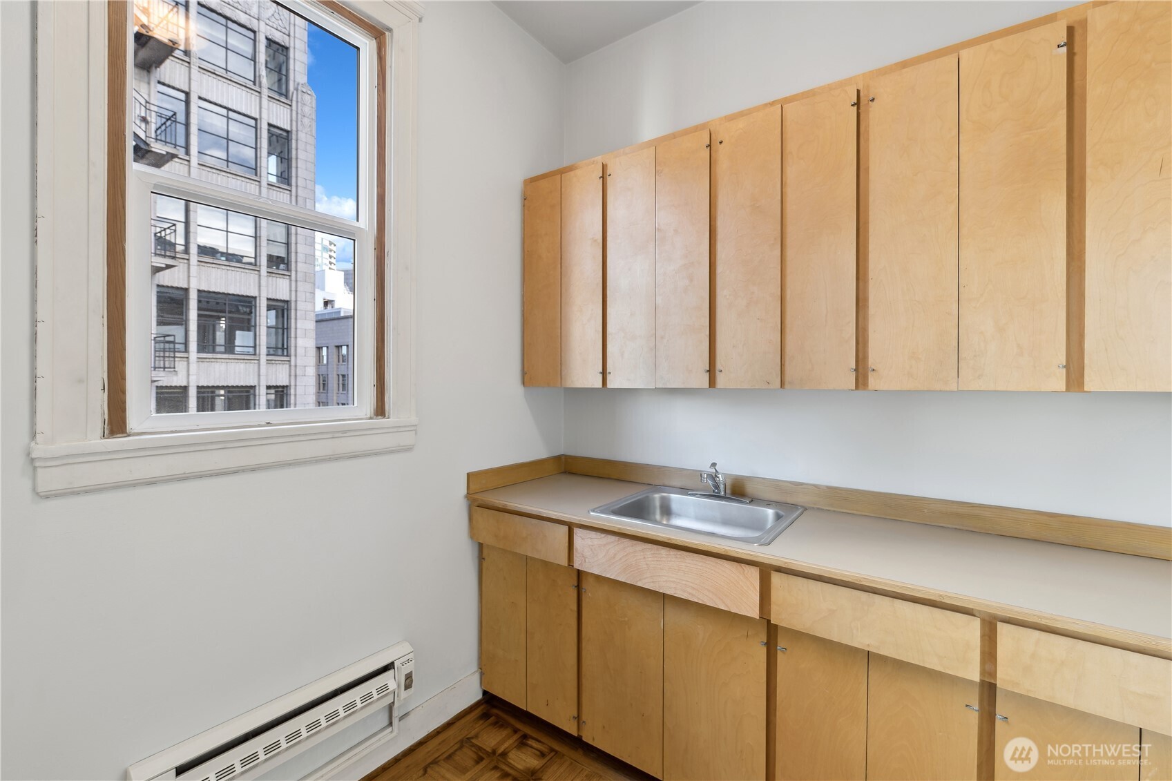 1519 3rd Avenue, Unit 801 Seattle, WA 98101 - Photo 16 of 24