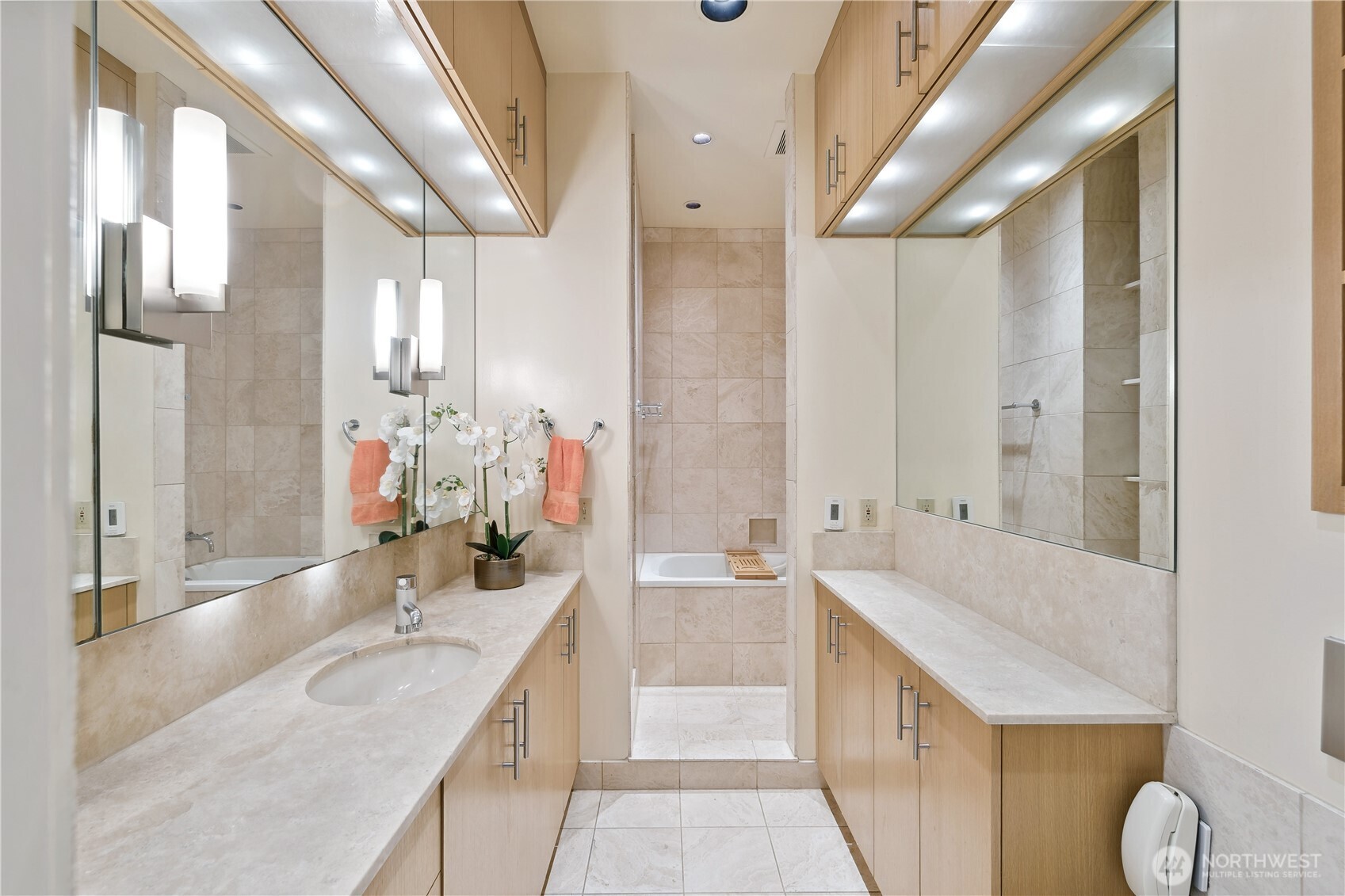 1519 3rd Avenue, Unit 801 Seattle, WA 98101 - Photo 20 of 24