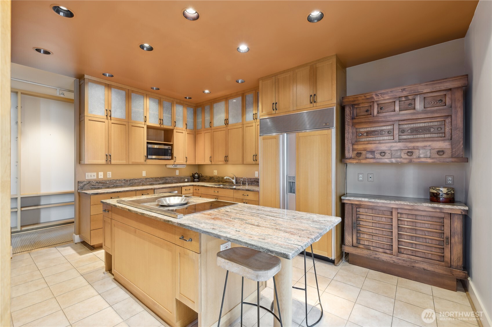 1519 3rd Avenue, Unit 801 Seattle, WA 98101 - Photo 6 of 24