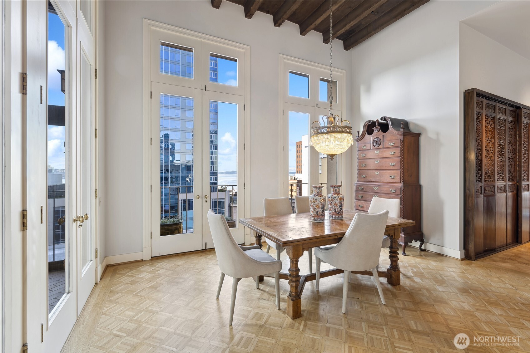 1519 3rd Avenue, Unit 801 Seattle, WA 98101 - Photo 9 of 24