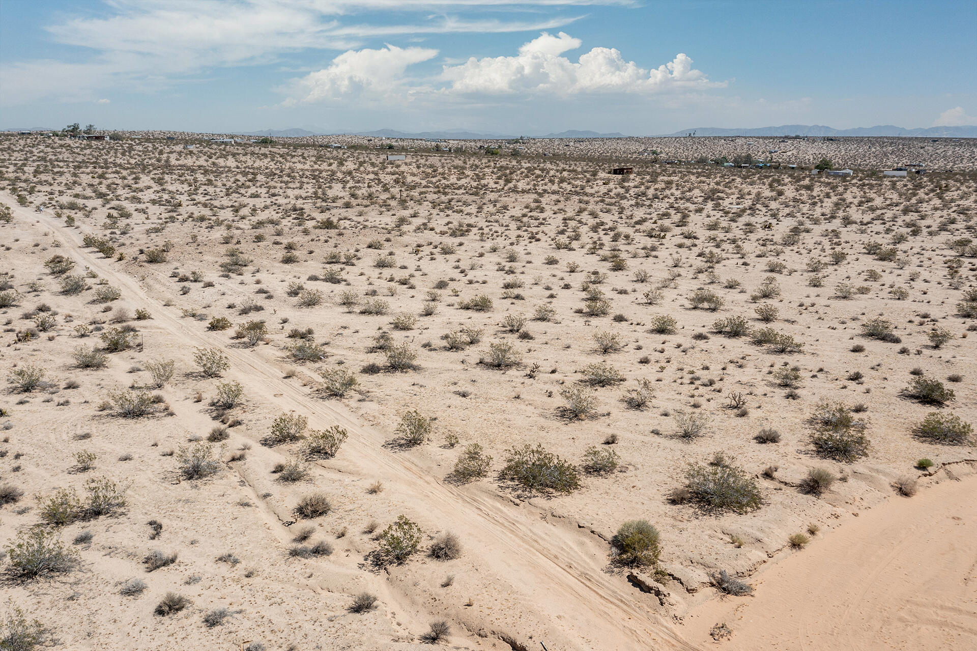 102 Venus Street Joshua Tree, CA 92252 - Photo 17 of 19 DJI_0872