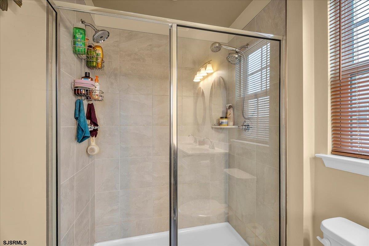 204 Freedom Way Sicklerville, NJ 08081 - Photo 17 of 32