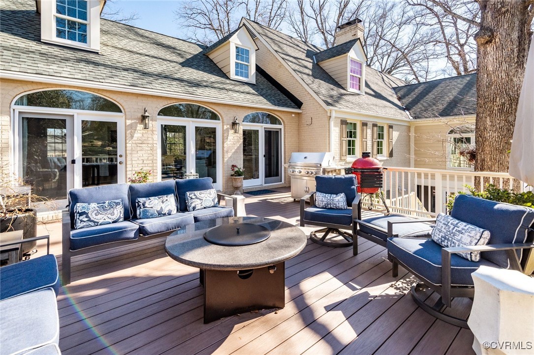 8904 Norwick Road Henrico, VA 23229 - Photo 21 of 35 New trex decking. Natural gas grill and firepit co