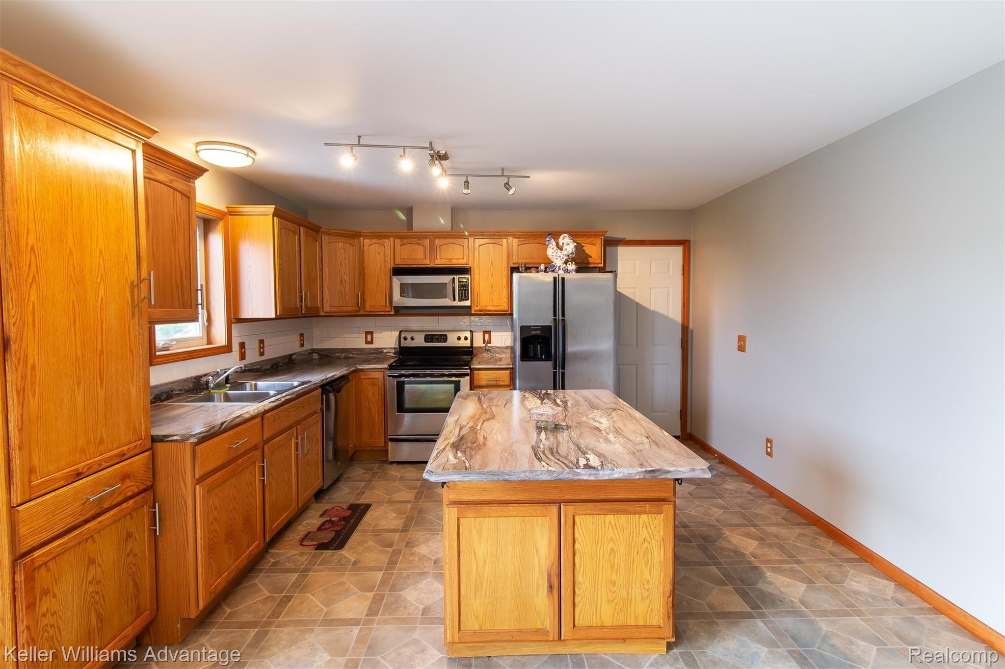 15050 Roepke Road Gregory, MI 48137 - Photo 14 of 50 RoepkeRd_15050_Kitchen_03.jpg