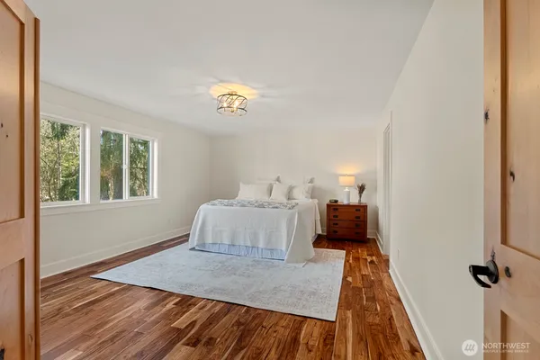 $1,240,000 | 7320 Silent Creek Avenue Southeast, Snoqualmie, WA 98065