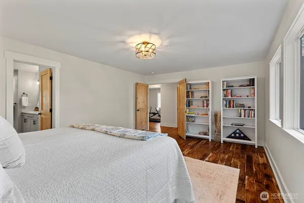 $1,240,000 | 7320 Silent Creek Avenue Southeast, Snoqualmie, WA 98065