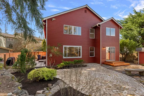 $1,240,000 | 7320 Silent Creek Avenue Southeast, Snoqualmie, WA 98065